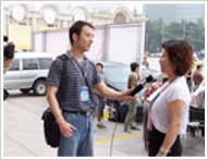 央视记者现场采访中国北京母婴博览会组委会秘书长